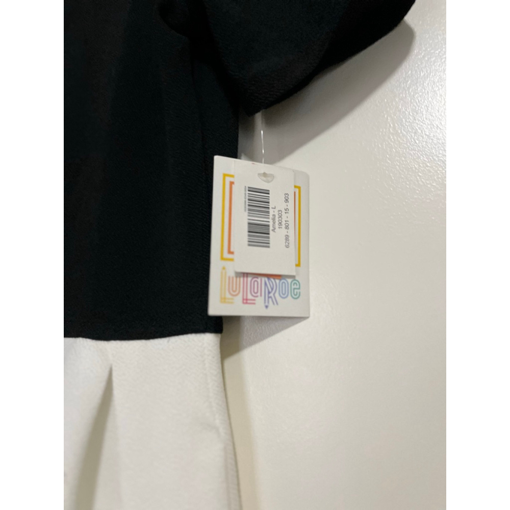NWT Women's LuLaRoe Amelia Black and White Short Sleeve Dress L - Picture 3 of 9